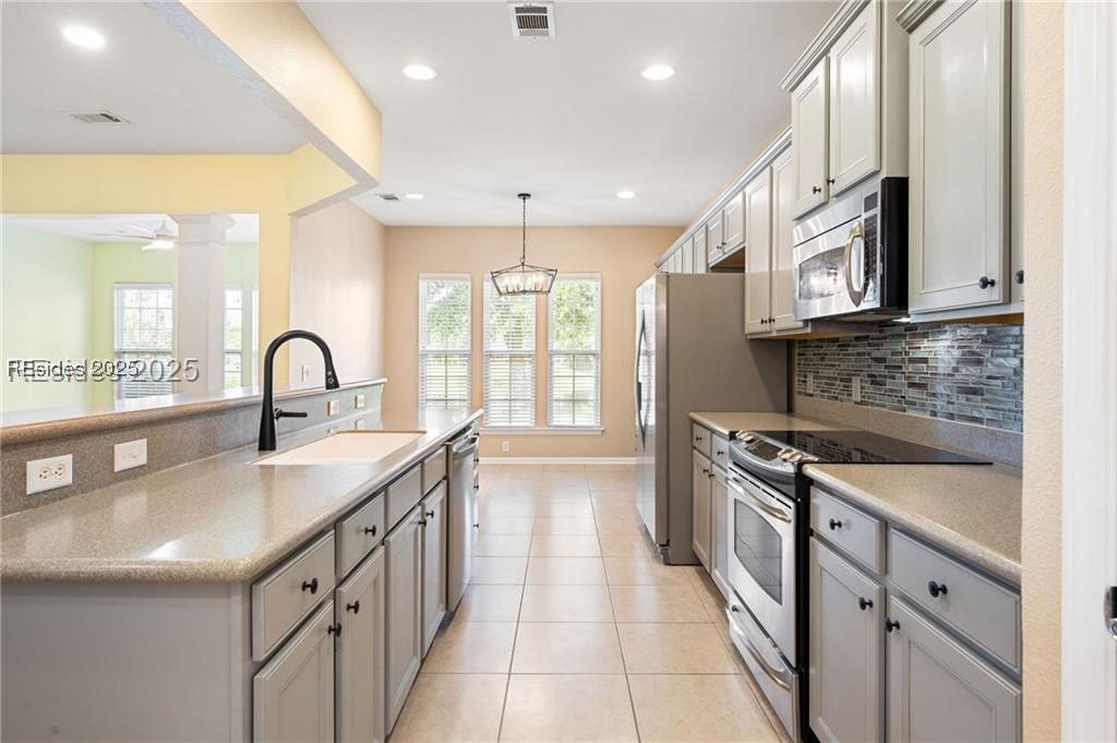 107 Thomas Bee Drive