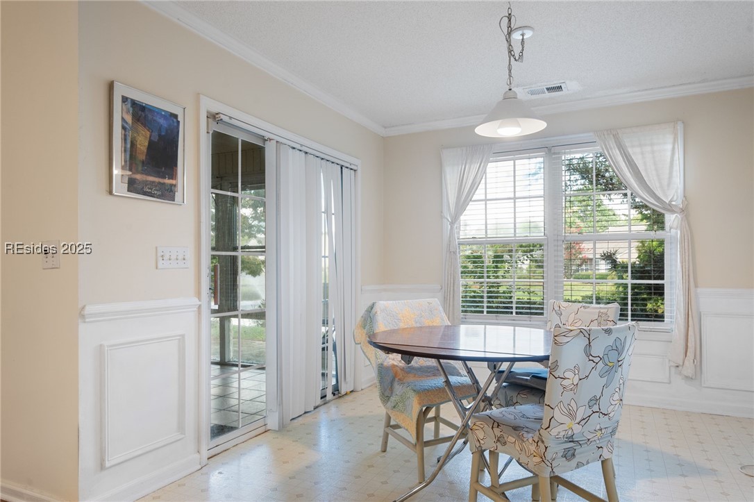 7 Lake Linden Drive