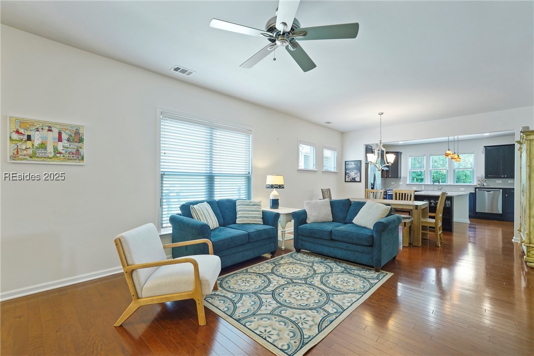 733 Gleneagle Court