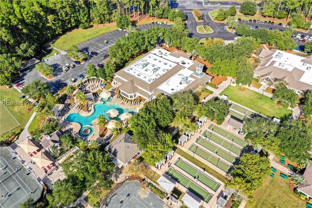733 Gleneagle Court