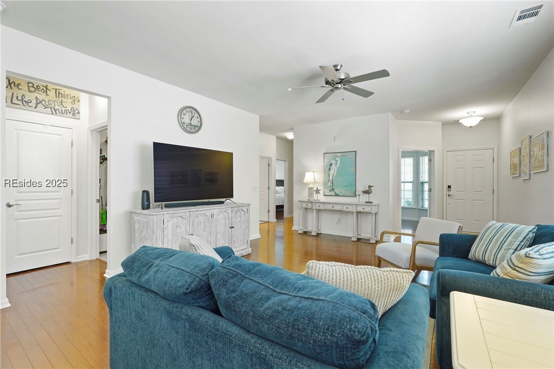 733 Gleneagle Court