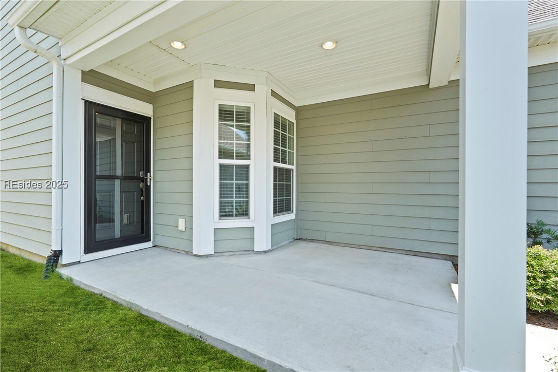 733 Gleneagle Court