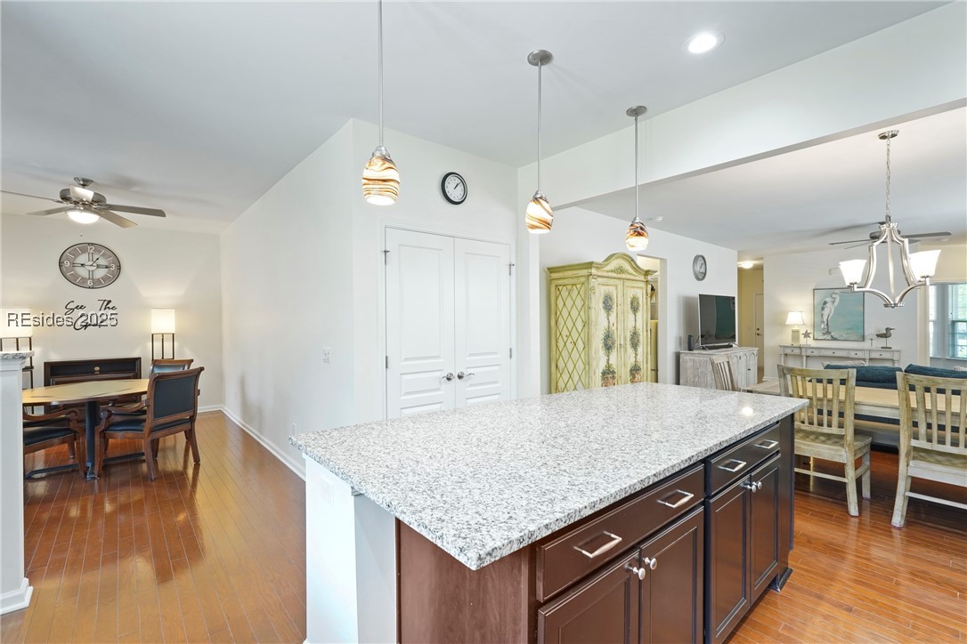 733 Gleneagle Court