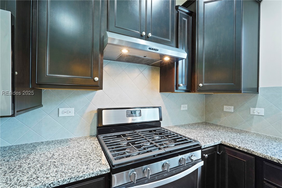 733 Gleneagle Court