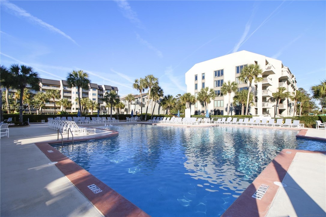 21 S Forest Beach Drive Unit: 210