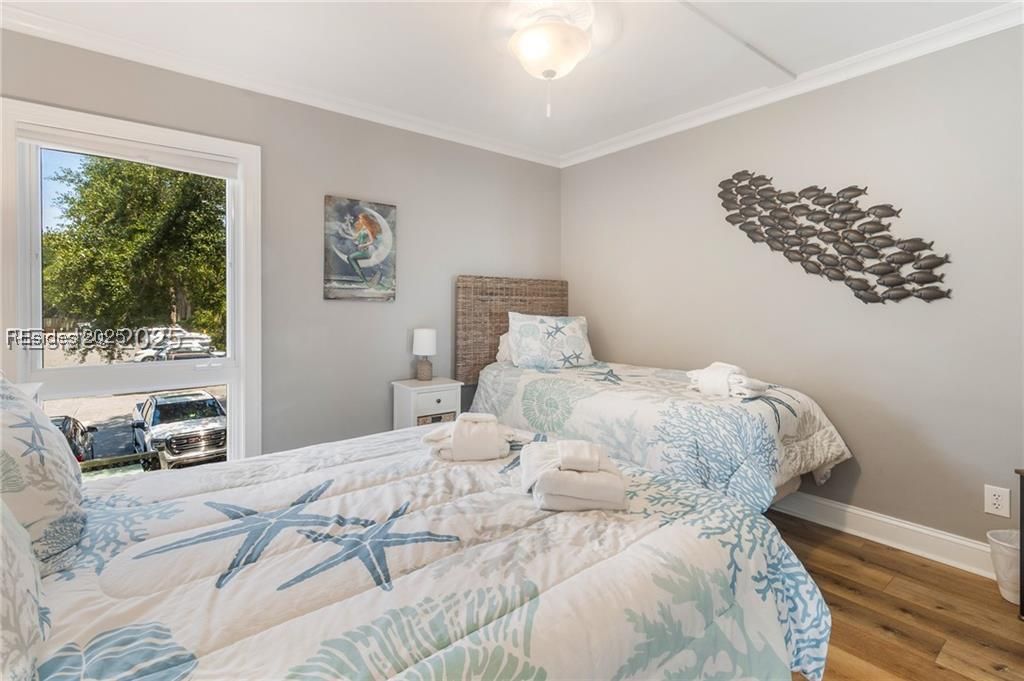 21 S Forest Beach Drive Unit: 210