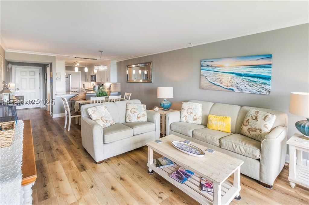21 S Forest Beach Drive Unit: 210