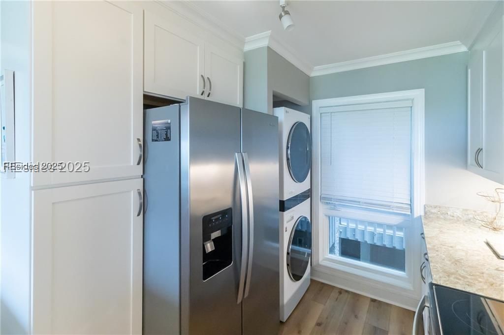 21 S Forest Beach Drive Unit: 210