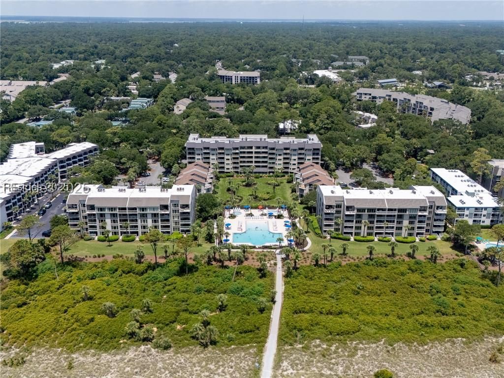 21 S Forest Beach Drive Unit: 210