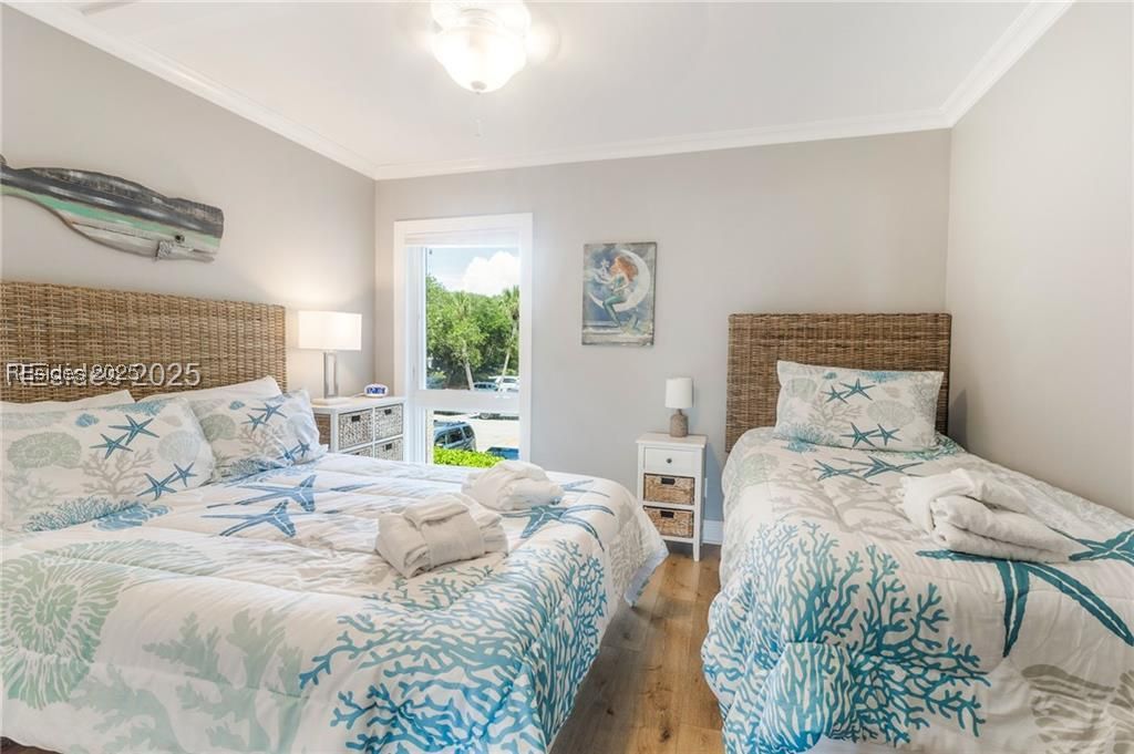 21 S Forest Beach Drive Unit: 210