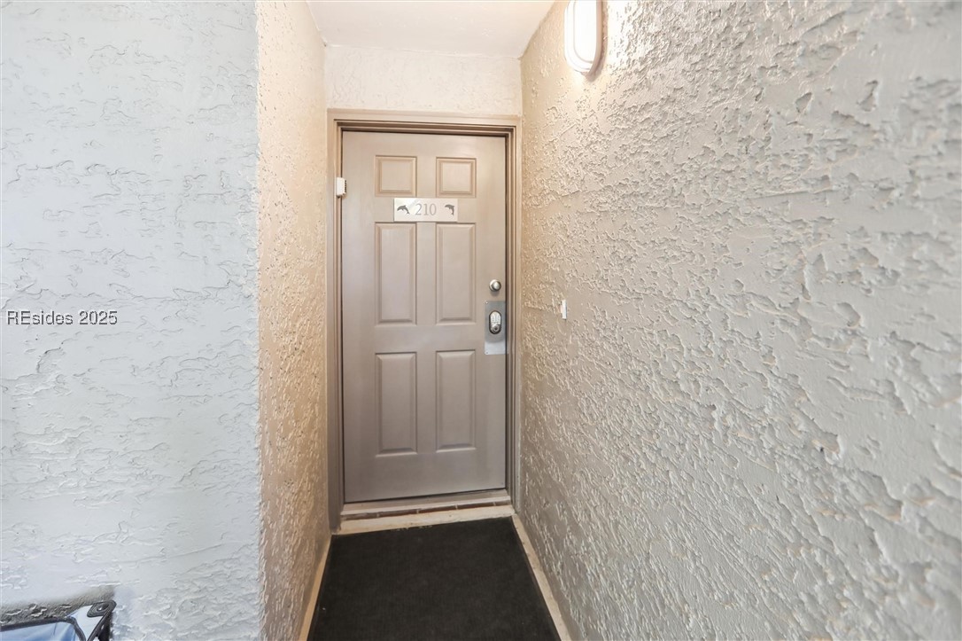 21 S Forest Beach Drive Unit: 210