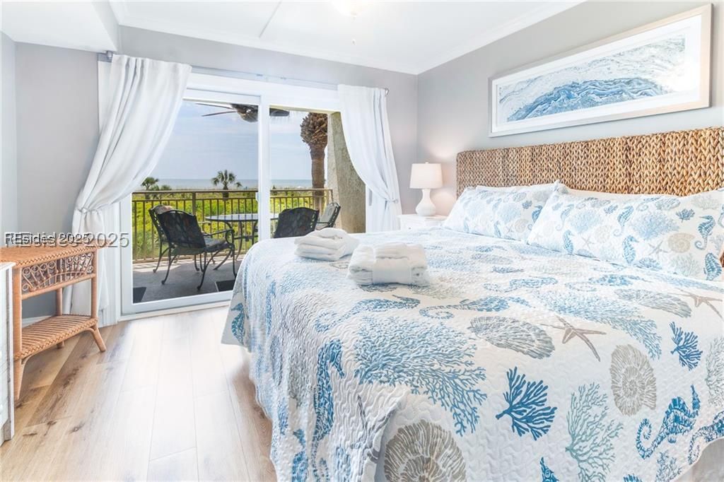 21 S Forest Beach Drive Unit: 210