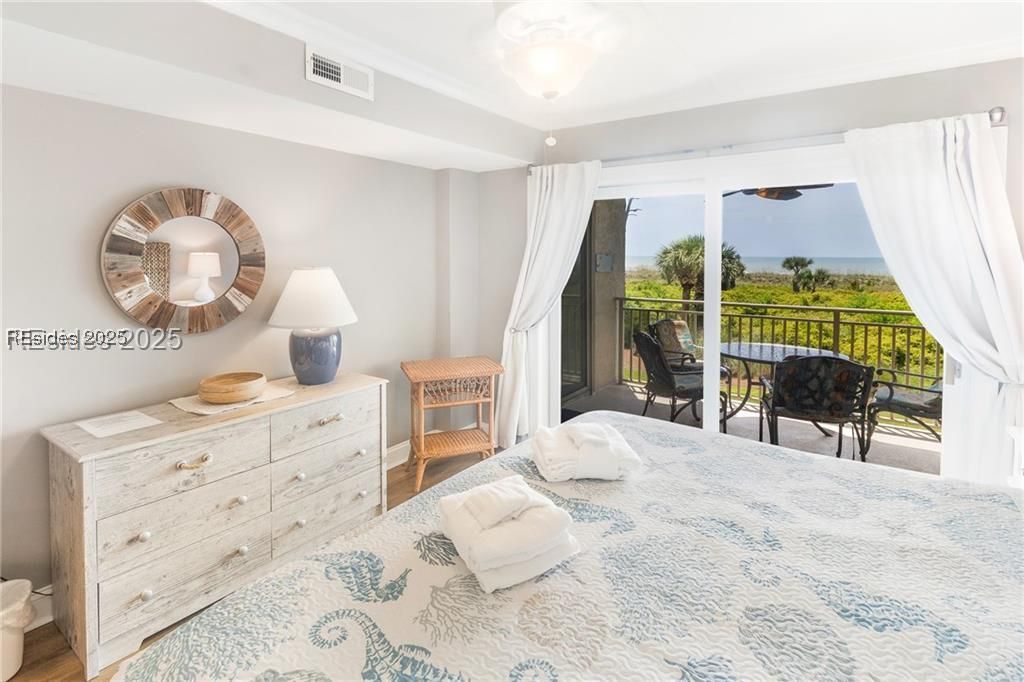 21 S Forest Beach Drive Unit: 210
