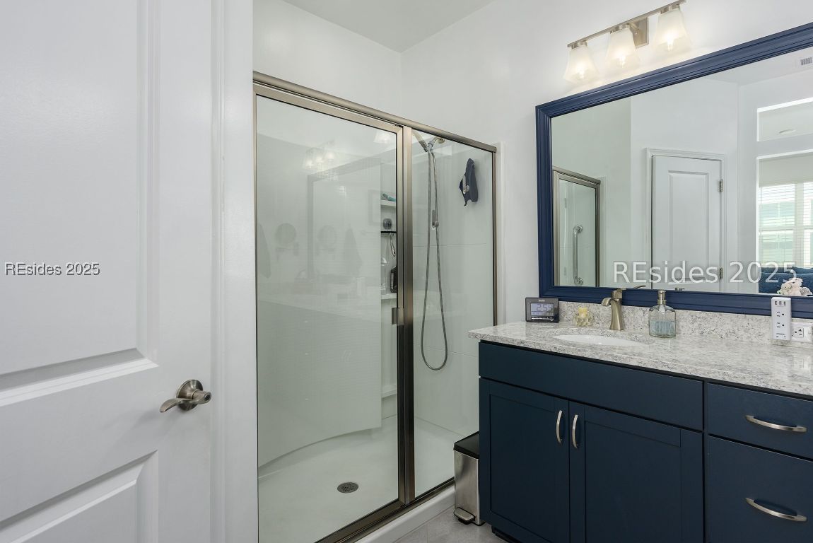 1529 Shoreside Drive Unit: 101