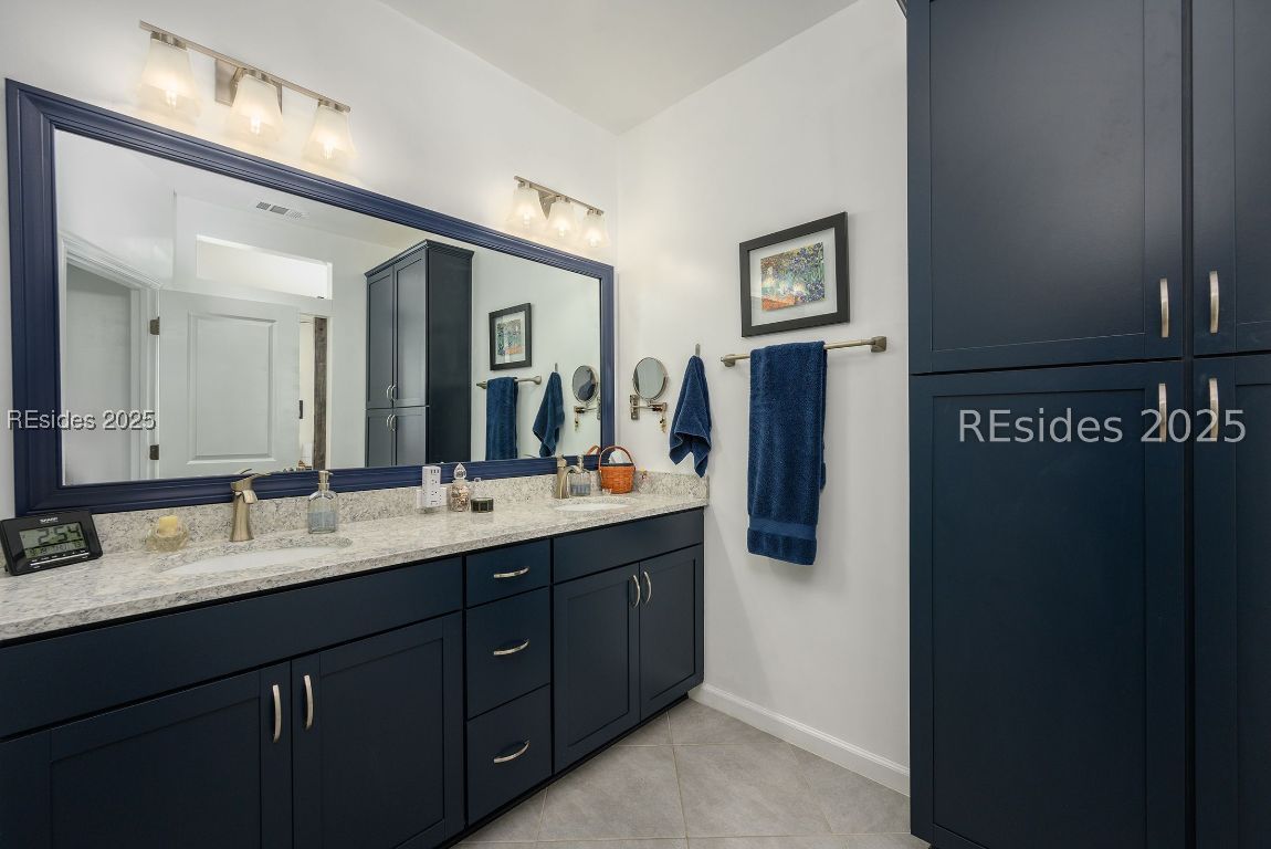 1529 Shoreside Drive Unit: 101