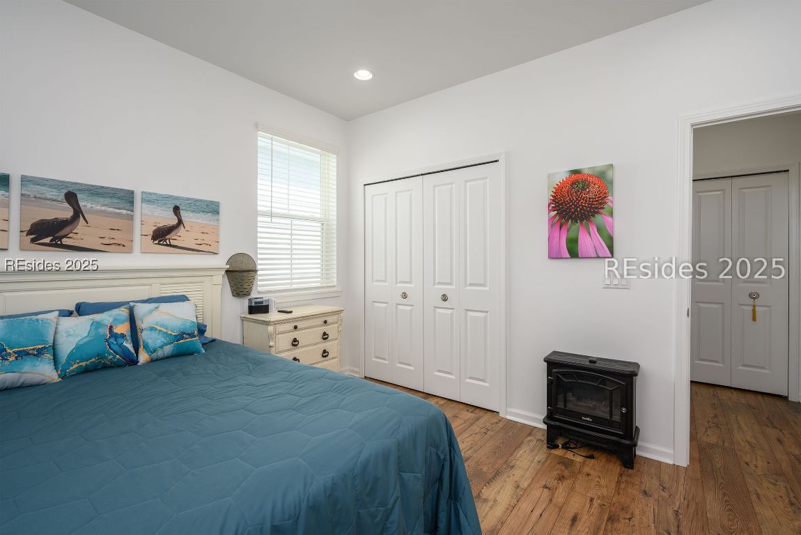 1529 Shoreside Drive Unit: 101