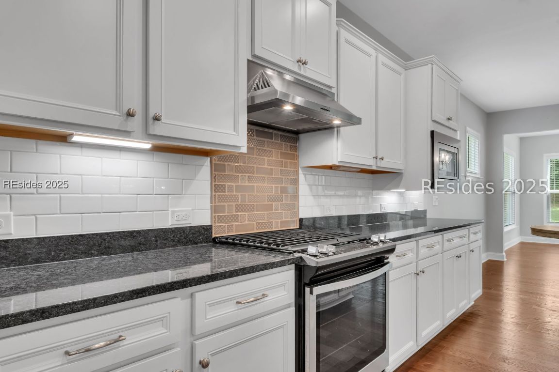 35 Heathrow Avenue