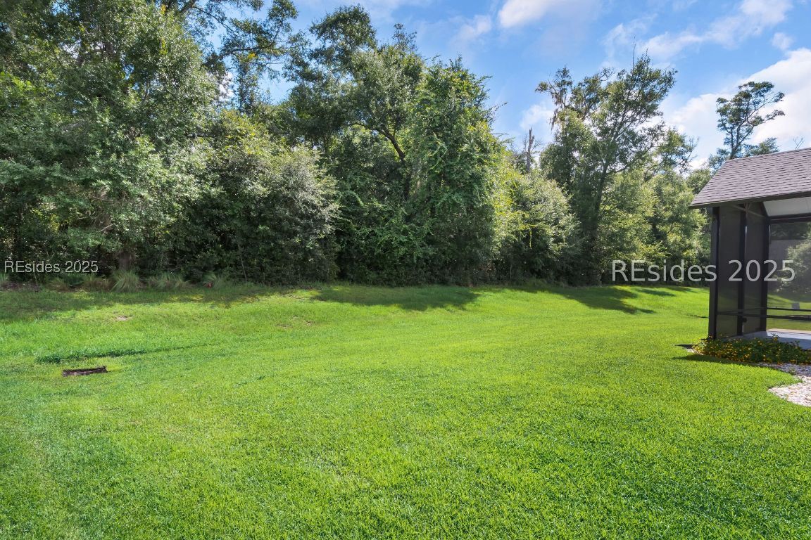 35 Heathrow Avenue