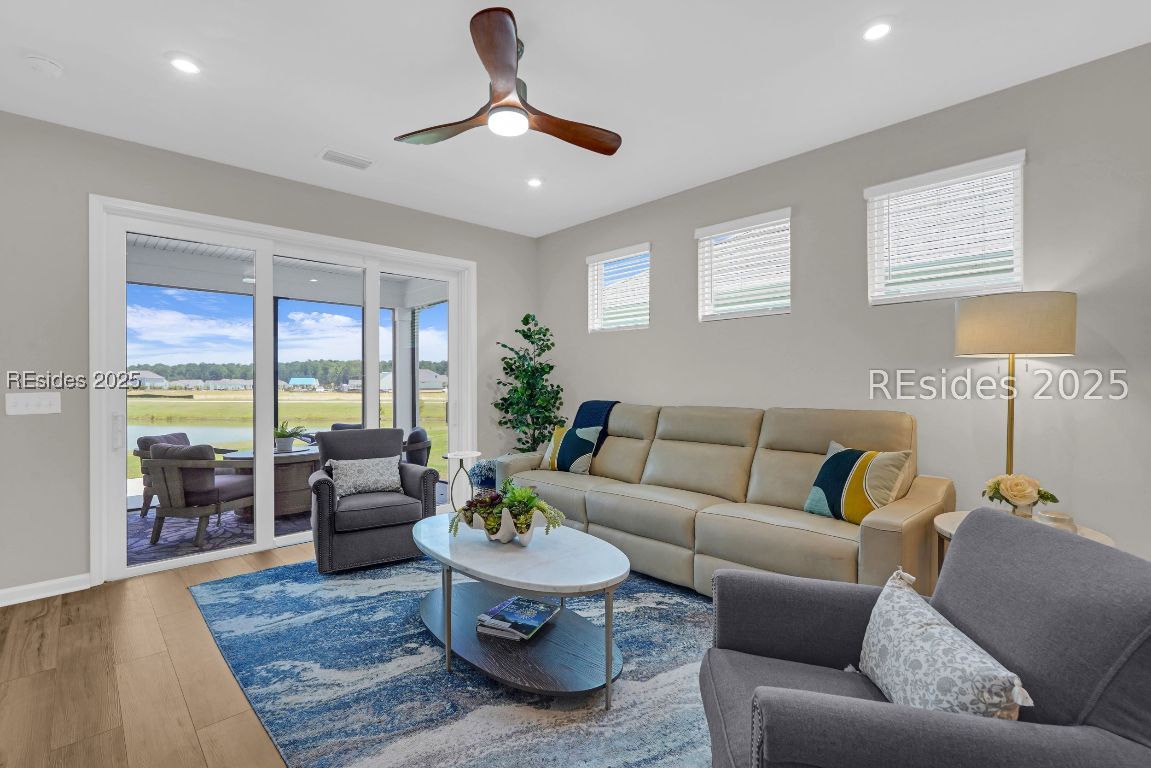 412 Aurora Way