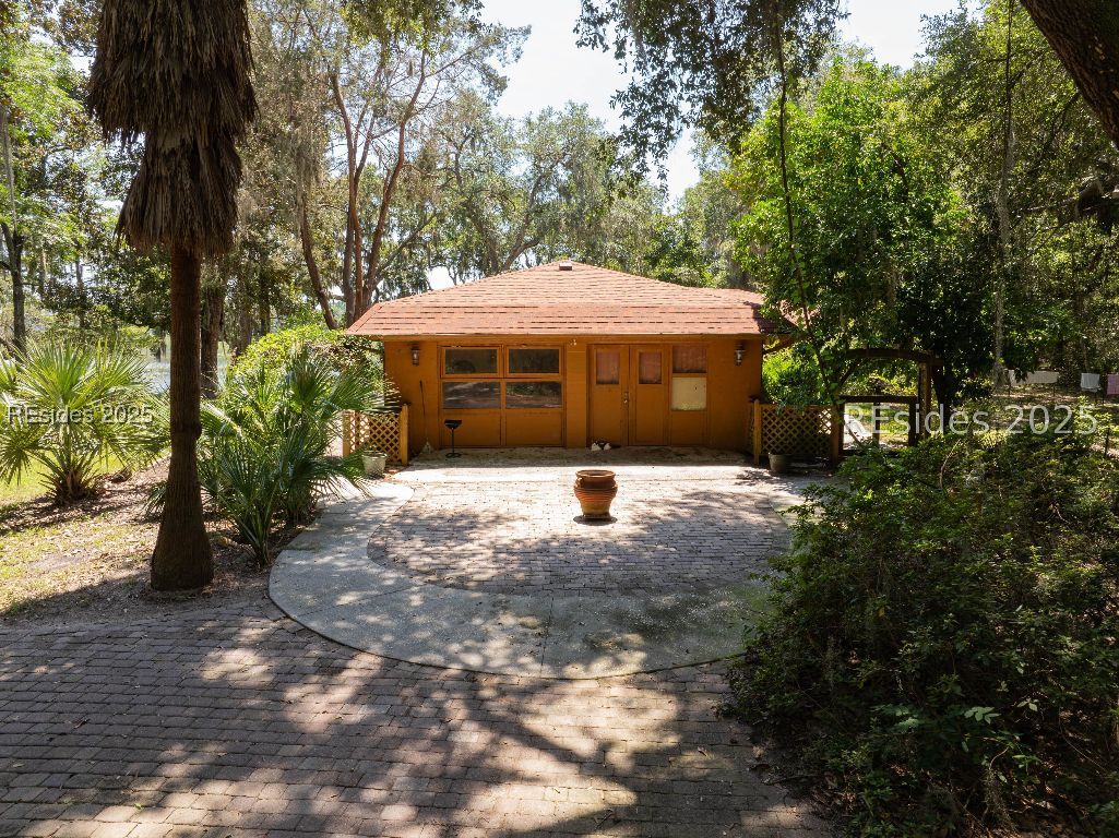 824 Knowles Island Road