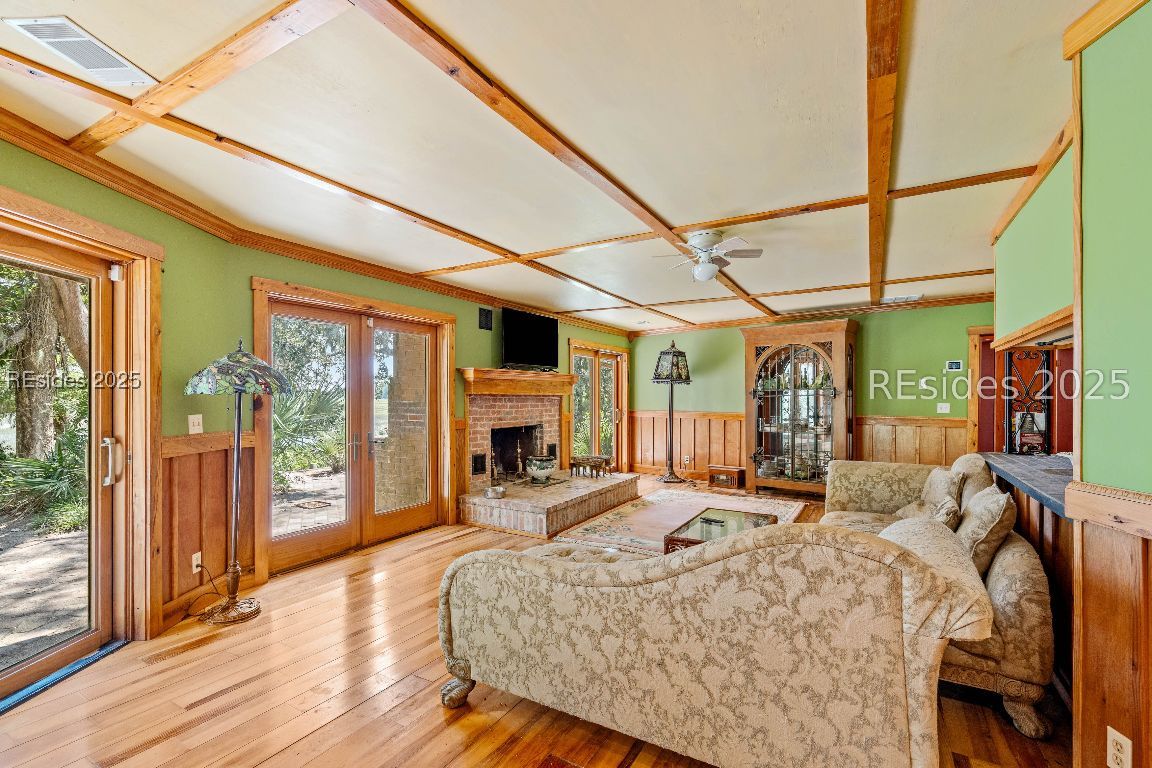 824 Knowles Island Road