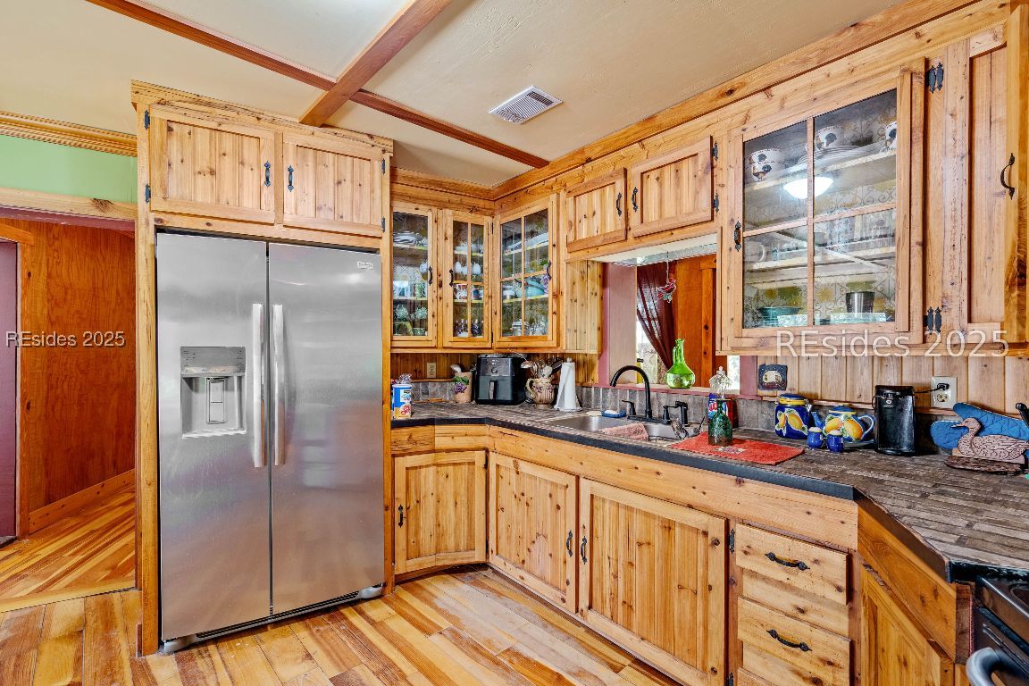 824 Knowles Island Road