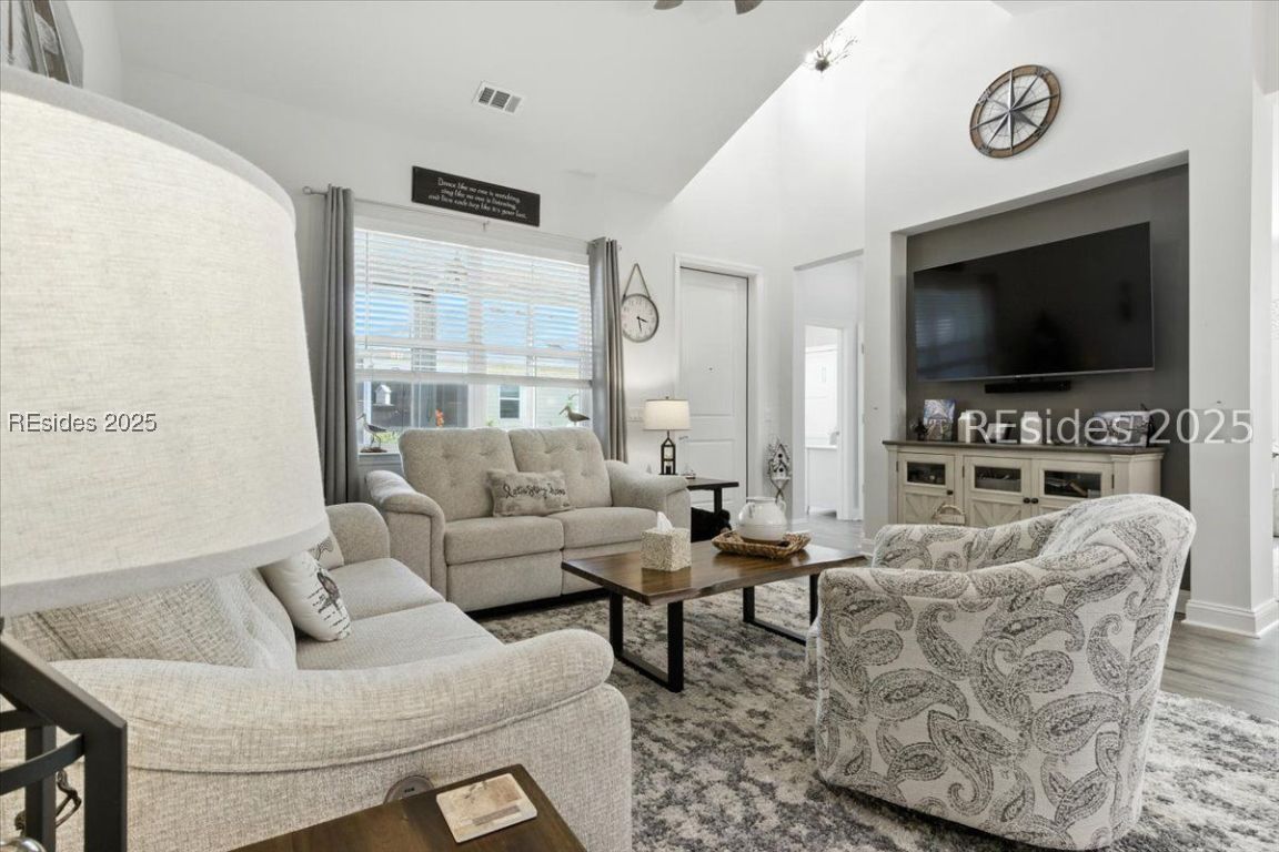 305 Caribbean Soul Avenue Unit: 101