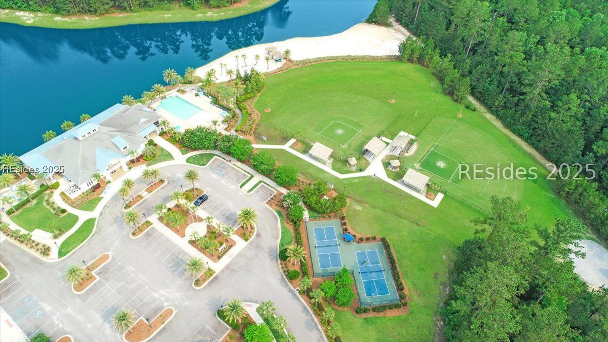 305 Caribbean Soul Avenue Unit: 101