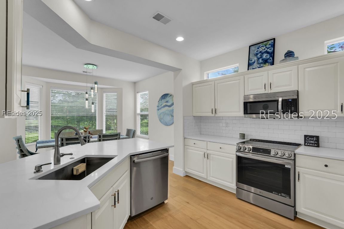7 Plymouth Lane