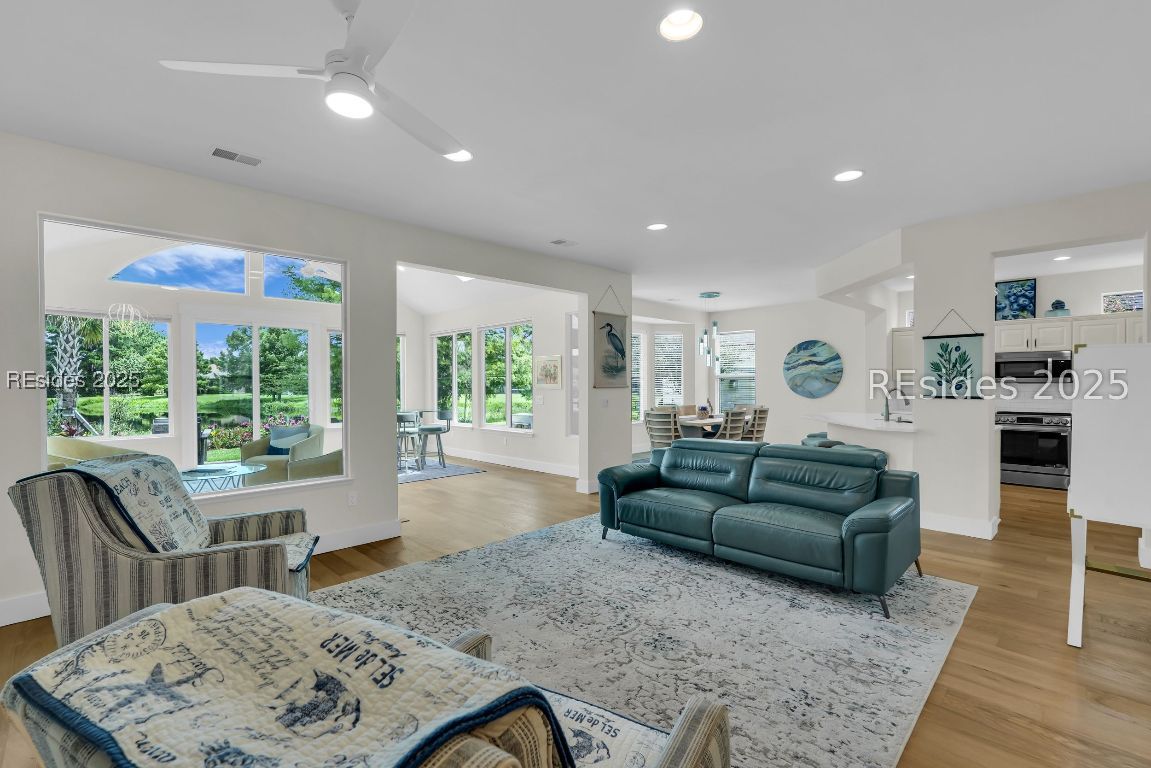 7 Plymouth Lane