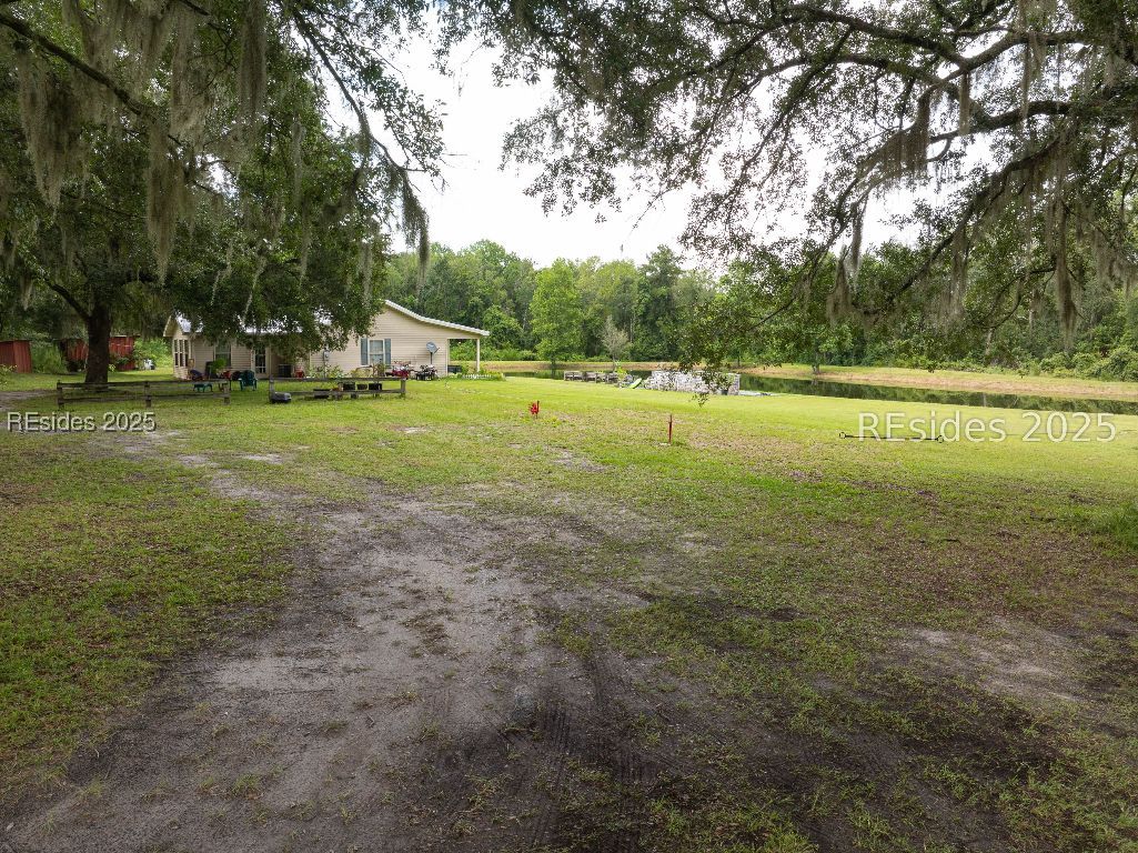 10692 Grays Highway