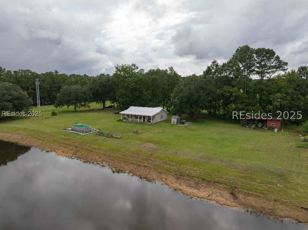 10692 Grays Highway