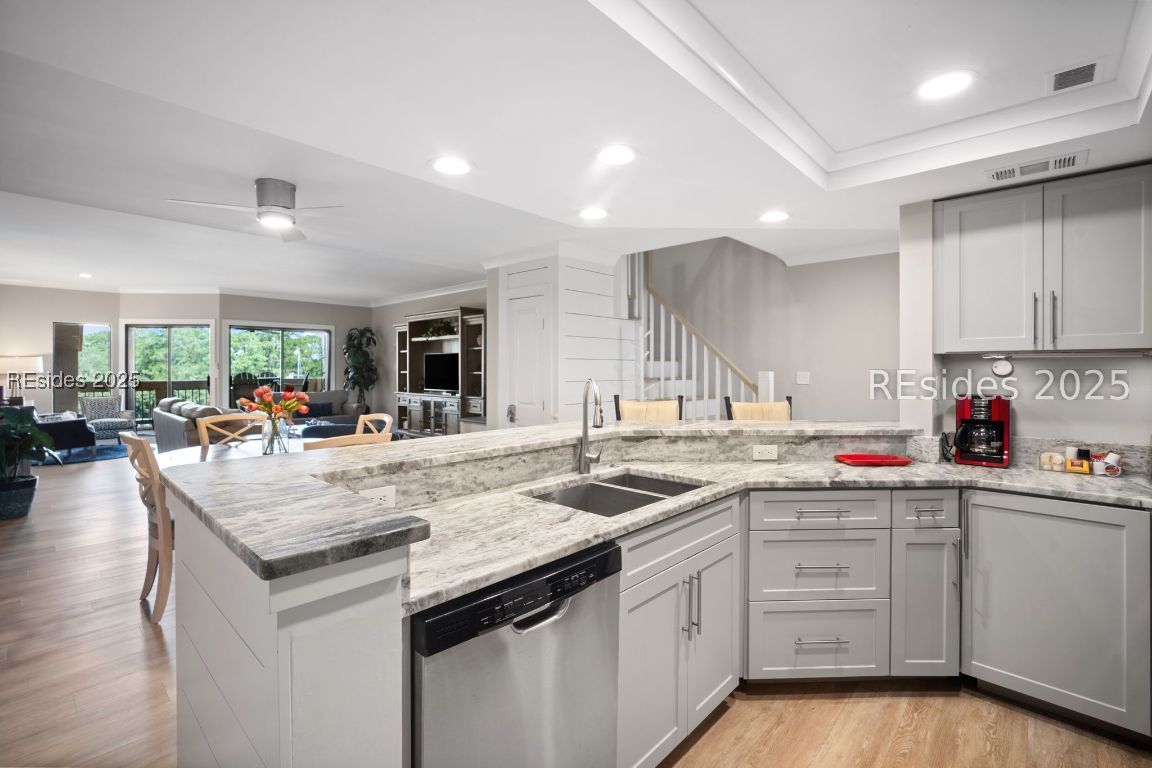 13 Harbourside Lane Unit: 7167