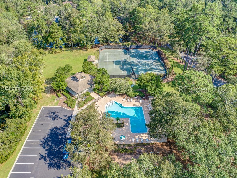232 White Oaks Circle