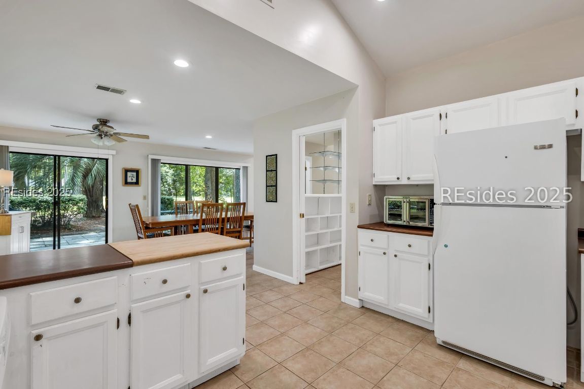 232 White Oaks Circle