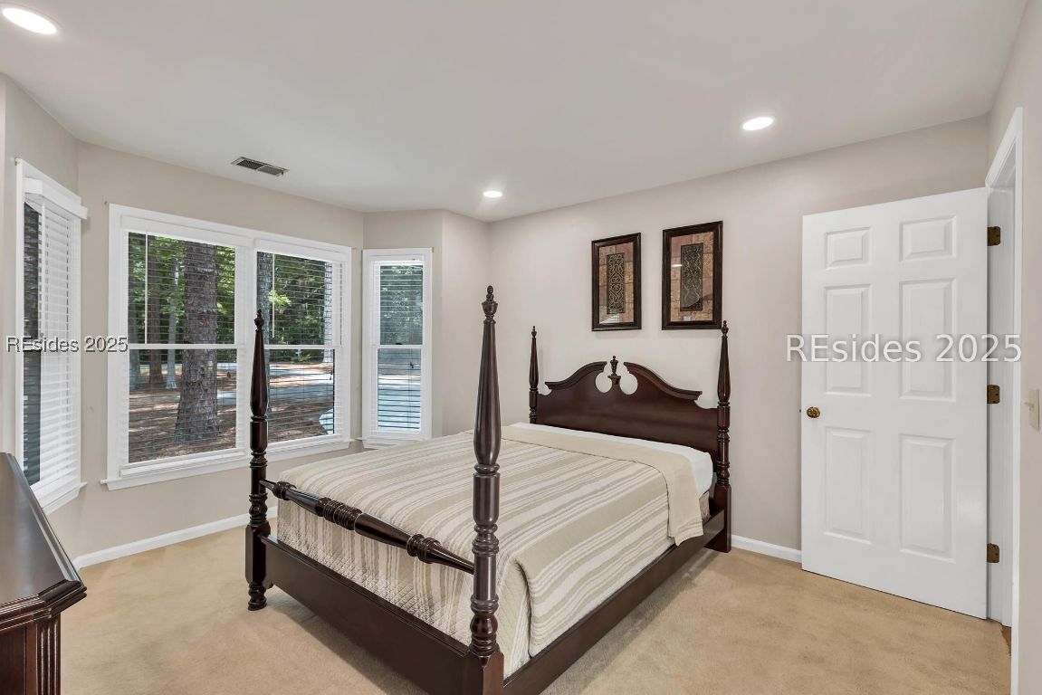 232 White Oaks Circle