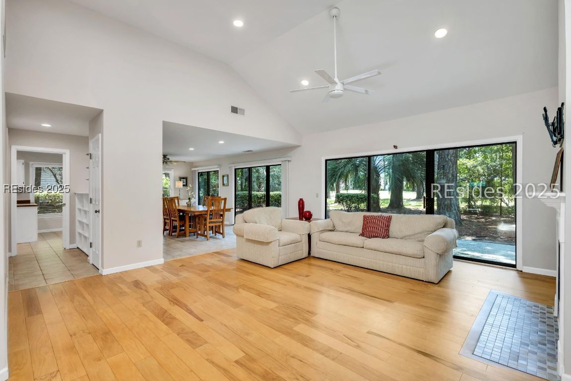 232 White Oaks Circle