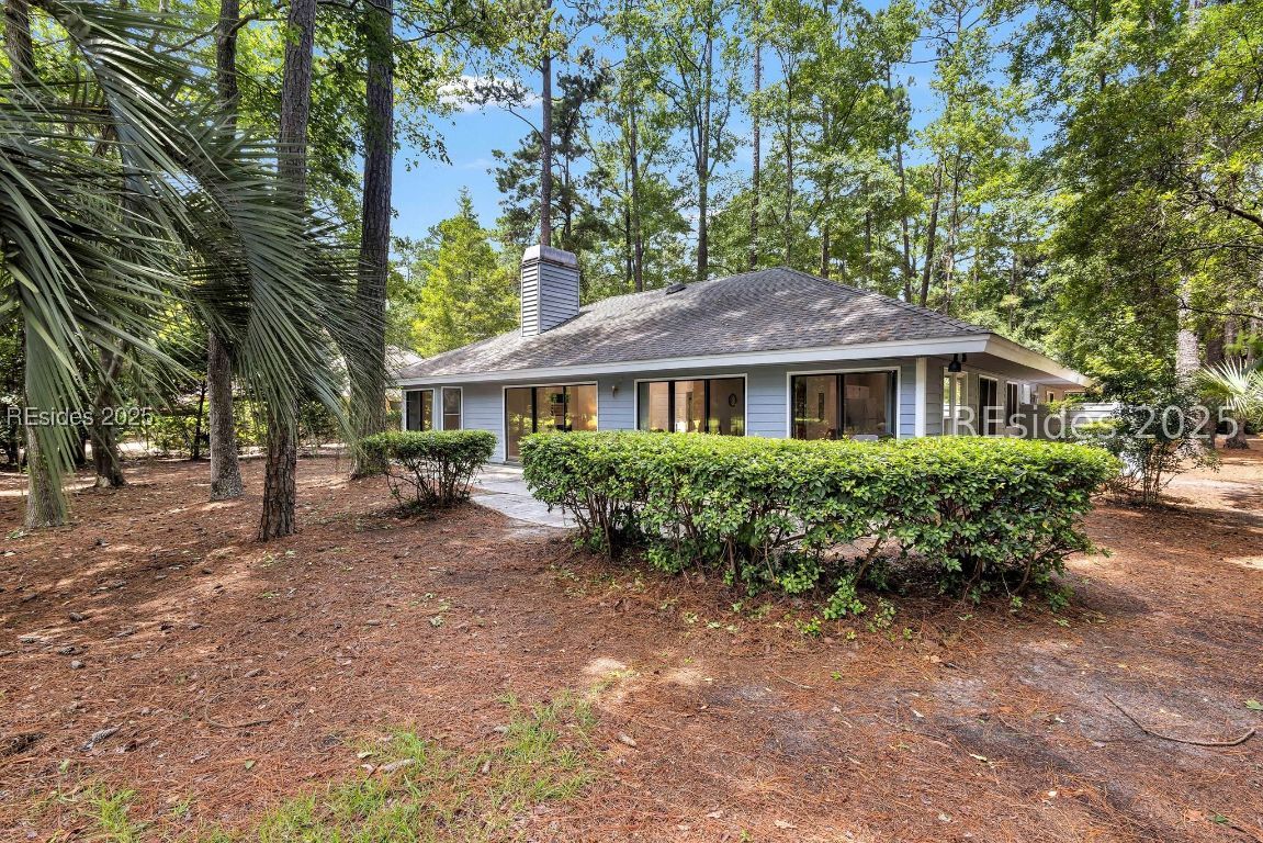 232 White Oaks Circle