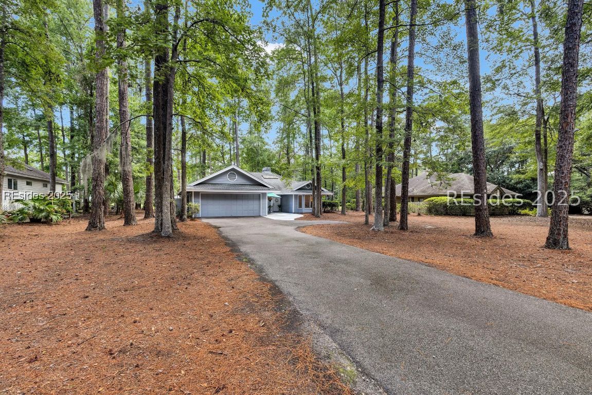 232 White Oaks Circle