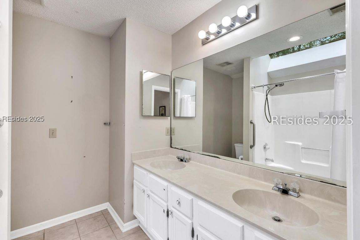 232 White Oaks Circle