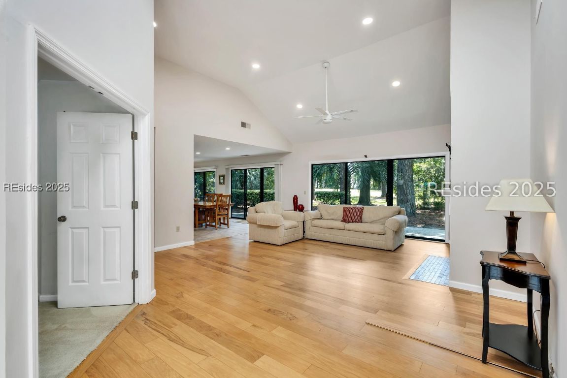 232 White Oaks Circle