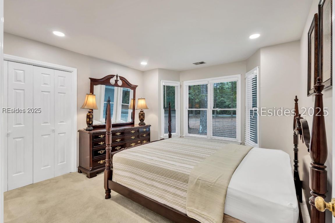 232 White Oaks Circle