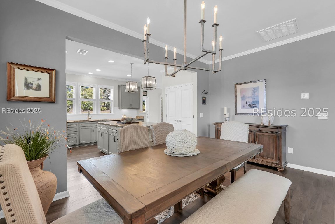 15 Turnberry Court