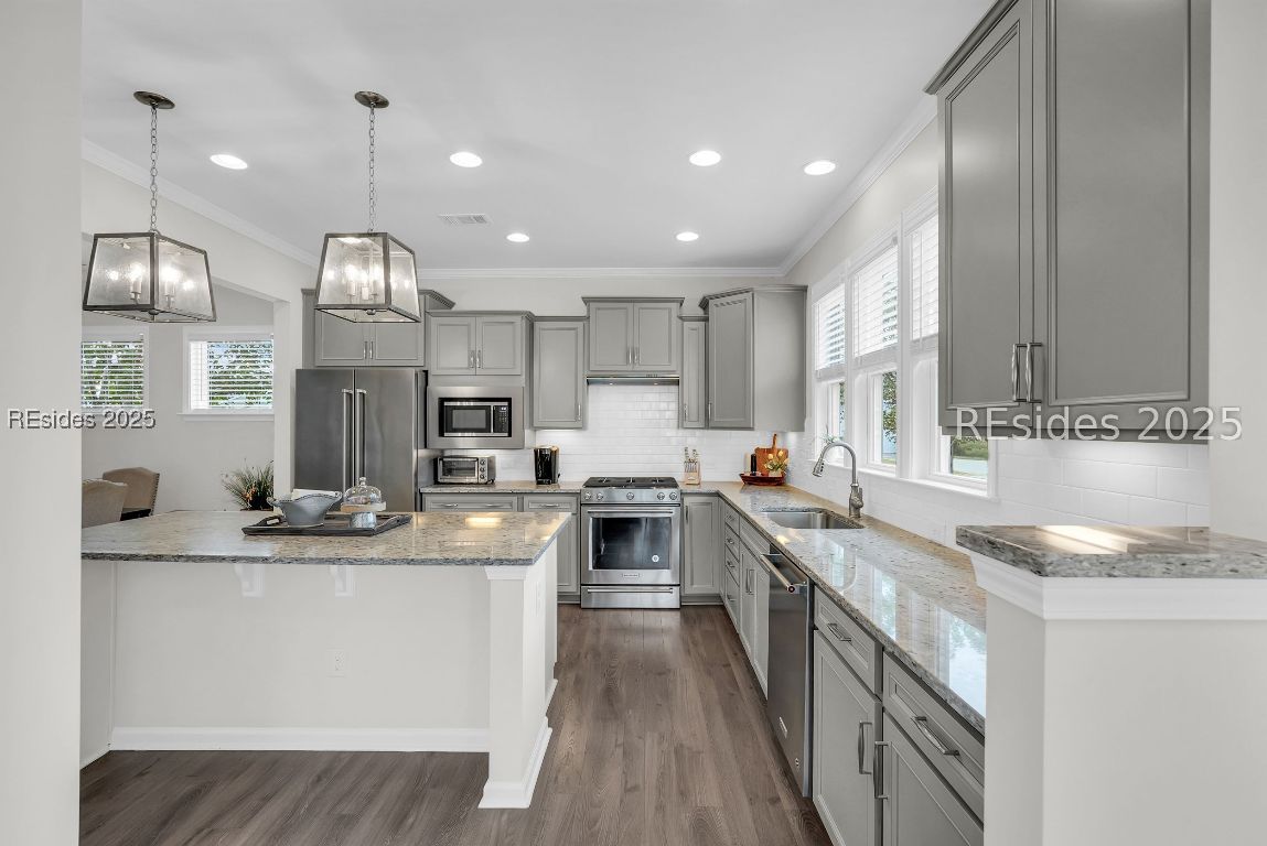 15 Turnberry Court