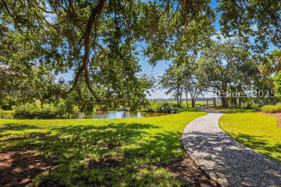 25 Mossy Oaks Lane