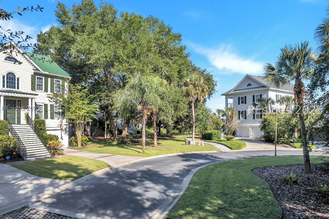 25 Mossy Oaks Lane