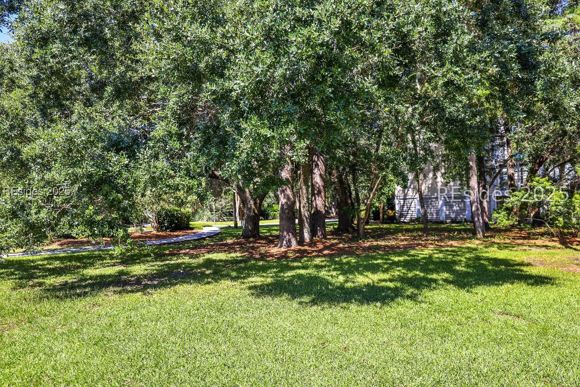 25 Mossy Oaks Lane