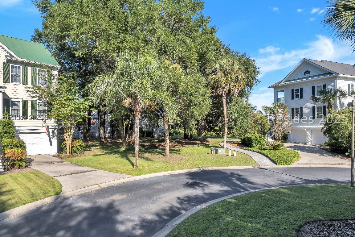 25 Mossy Oaks Lane
