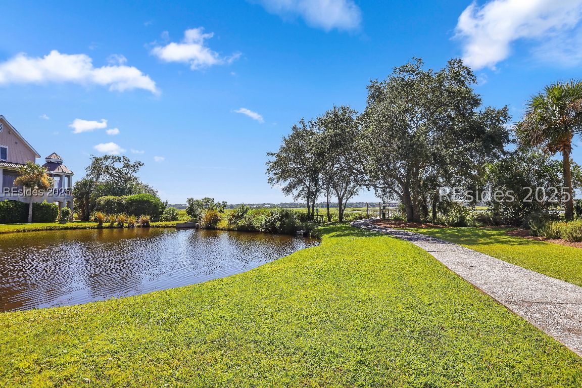 25 Mossy Oaks Lane