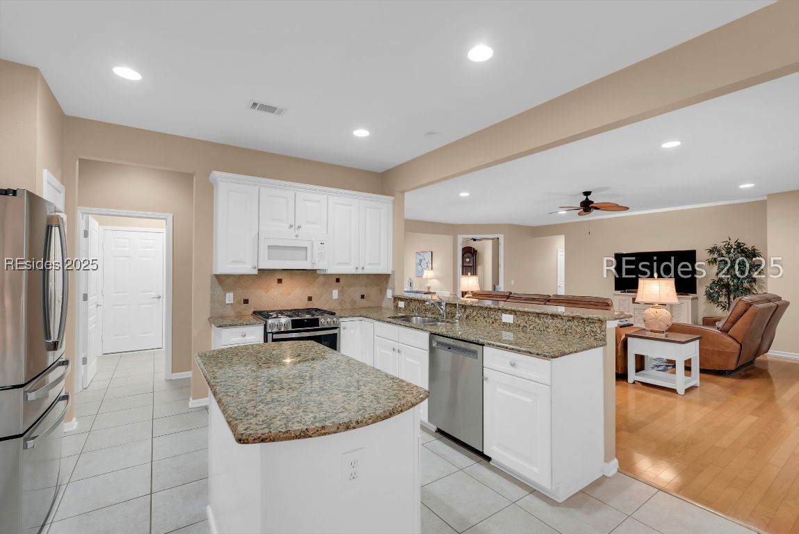 15 Concession Oak Drive
